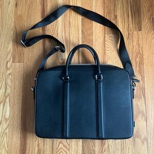 Manhattan Black Monochrome Leather Briefcase-Maverick & Co
Never Used